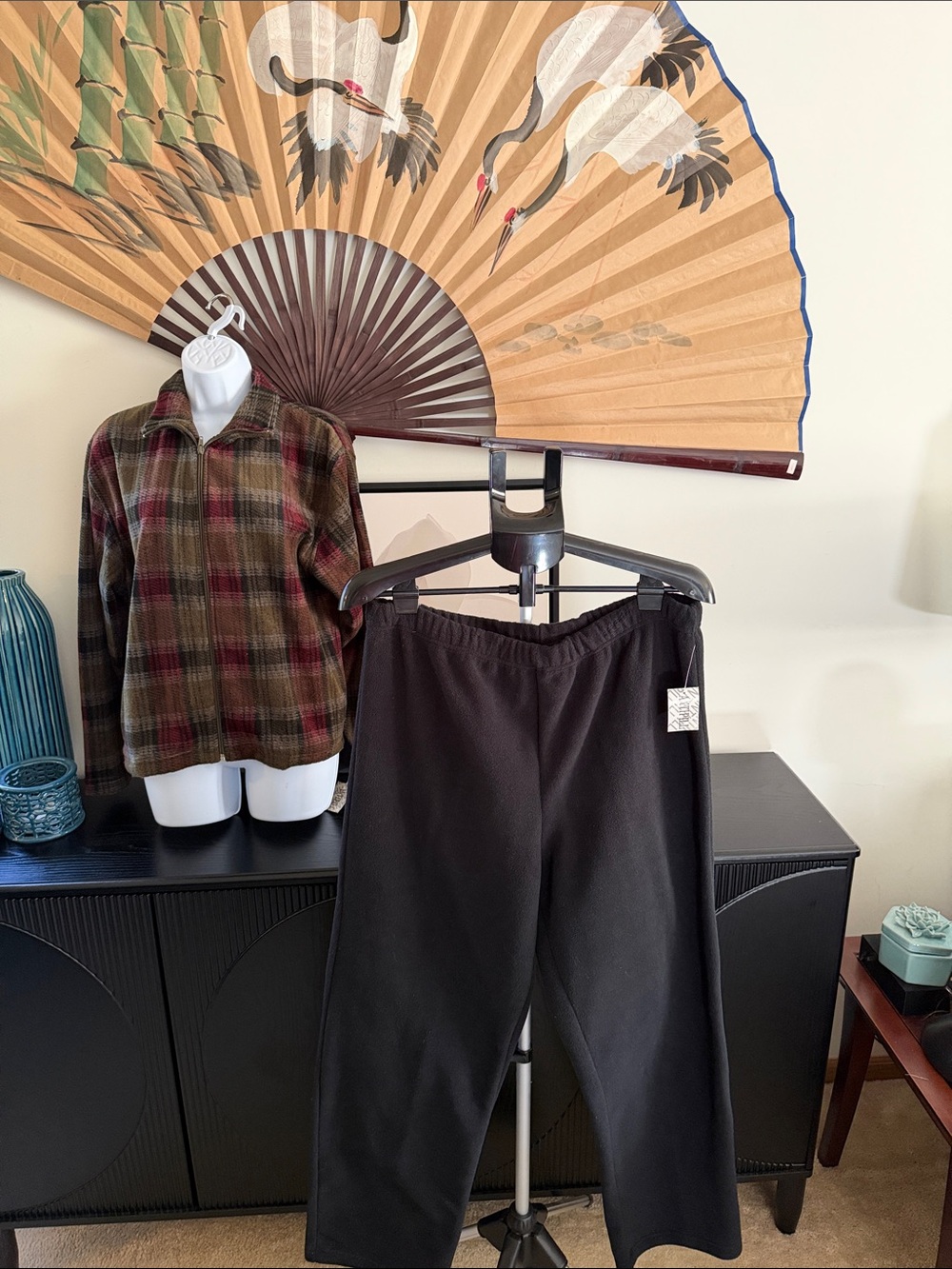 Vintage 90’s Nick & Sarah Plaid Jacket and Black Pants Fleece Set